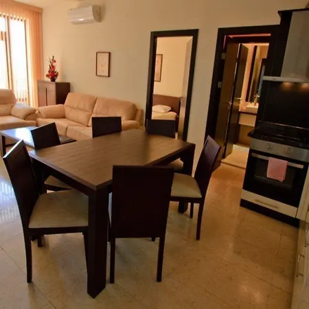 Garden Of Eden Hotell