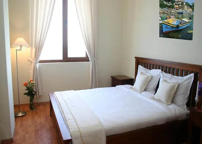 Garden Of Eden * スヴェティ・ヴラス